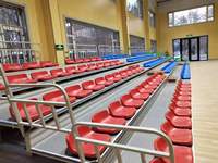 Gradins de vente chaude Gradins portables Sièges utilisés Stadium Bleacher Chair Siège et bureau en plastique