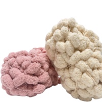 Vente en gros de fil de coton pompon fantaisie en polyester 100% avec grosse boule pour tricoter au crochet