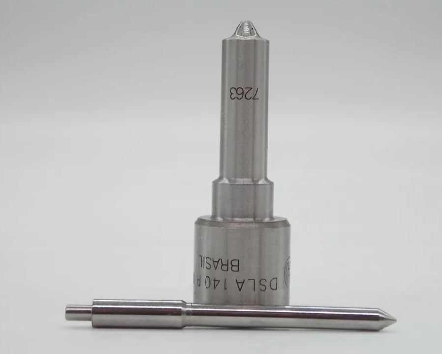 very good quality in stock fuel injector nozzle DSLA140P1002 F000430904  fuel injection nozzle DSLA140P1002 F000430904