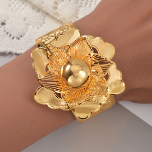 hollow carved floral copper crafted bulk wholesale 18k gold plated designer <b>bangle</b> bracelet matching fashion jewelry ring <b>set</b> - Product Image 3