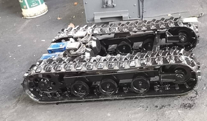 รถบังคับวิทยุขนาดเล็กแบบไร้สาย พร้อมมอเตอร์ไฟฟ้า  ฐานรองแบบตีนตะขาบยาง - Product Image 4