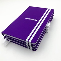 Carnet à couverture rigide en cuir PU violet A5 avec logo personnalisé et bande élastique pour le bureau, l'école, les voyages et les journal intimes