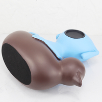 Figurine d'art créative moderne de luxe en résine, sculpture abstraite isolée, chien et canard flottants, bleu et marron, pour la maison et le bureau, vente en gros