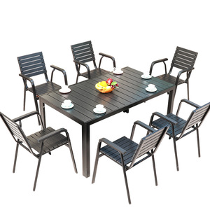 Conjunto de Mesa y Sillas de Madera para Exteriores, 6 Plazas, Estructura de Acero, Resistente a la Intemperie, Muebles de Jardín y Patio, Diseño Contemporáneo - Product Image 1