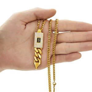 ชุดเครื่องประดับฮิปฮอปสำหรับผู้หญิง |   จี้และต่างหูแบบ Cuban Link Ice Out |   ทองแดงชุบทองพร้อมประดับเพชรซิร์คอนแบบไมโครเพฟ - Product Image 5