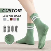 Chaussettes de sport d'intérieur montantes pour femmes avec logo personnalisé, respirantes, antidérapantes, pour Pilates et Yoga, avec grip