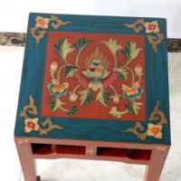 Ensemble table et chaises de salle à manger rectangulaires en bois massif vintage, peintes à la main, style traditionnel tibétain-mongol, écologiques, pour appartement et hôtel