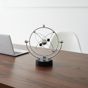 Pendolo <span class=keywords><strong>di</strong></span> <span class=keywords><strong>Newton</strong></span> in Metallo con <span class=keywords><strong>Sfere</strong></span> d'Acciaio, Decorazione Magnetica per Casa e Ufficio, Giocattolo da Scrivania - Product Image 3