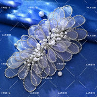 Patches de fleurs 3D en fil métallique Nouvelle feuille de verre carré Accessoires de mariage pour femmes Applique en cristal et strass pour robe
