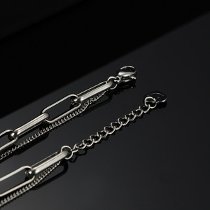 Pulsera de Cadena Geométrica de Doble Capa, Eslabones Redondos de Acero Dorado de 8mm con Dije para Regalo - Product Image 3