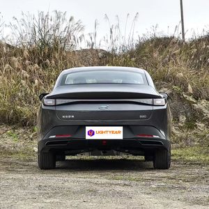 รถยนต์ไฟฟ้าฉางอัน ออชาน 520 รถซีดาน EV ดีไซน์ทันสมัยสำหรับไลฟ์สไตล์ในเมือง การเดินทางอัจฉริยะ แบรนด์จีนคุณภาพสูง - Product Image 2