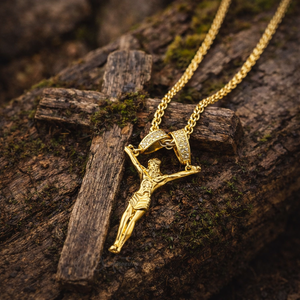 Collana con Croce Cristiana in Acciaio Inossidabile Placcato Oro, Ciondolo Crocifisso, Gioielleria Cristiana all'Ingrosso - Product Image 4