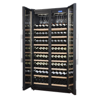 Grande capacité 735L Refroidissement direct du vin, de la bière et des boissons Réfrigérateur électrique avec porte en verre autoportant pour usage domestique