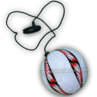 Terrain de football de Sialkot Pakistan Ballon de football d'entraînement de balle de compétence avec Roop et poignée avec des fabricants de corde