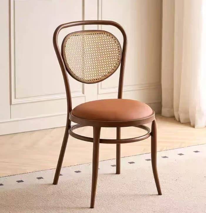 Chaise en forme de coeur