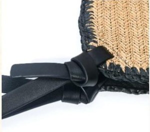 Bolso de Hombro Boho de Rafia Tejida con Forma de V, Bolso de Playa Geométrico de Verano - Product Image 4
