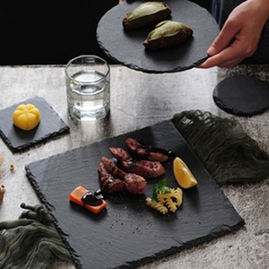 <span class=keywords><strong>Planche</strong></span> à fromage en <span class=keywords><strong>ardoise</strong></span> noire à bord naturel écologique pour la cuisine, la salle à manger, le gâteau, la viande et l'apéritif. - Product Image 1