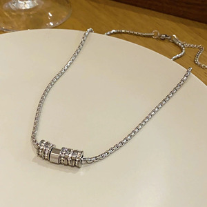 Punk Style Zirkon <span class=keywords><strong>Ring</strong></span> Anhänger Halskette Frauen Licht Luxus personal isierte, vielseitige Edelstahl Männer Halskette - Product Image 4