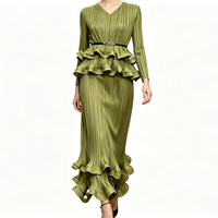 Ensemble deux pièces de couleur unie à col rond, nouvelle conception automne/hiver 2025, robe plissée de haute qualité et tendance