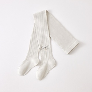 Leggings Bébé Fille en Coton Respirant <span class=keywords><strong>Blanc</strong></span> avec Chaussettes Anti-Moustiques, Collants Fins Printemps-Été à Motif Uni - Product Image 4