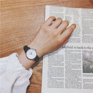 공장 직접 판매 가격 최고의 간단한 얇고 읽기 쉬운 남성 여성 연인의 일본 석영 드레스 시계 판매 - Product Image 5