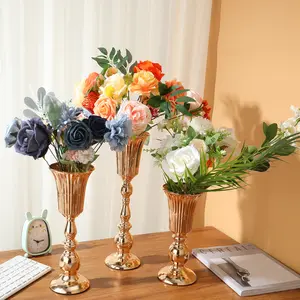 Peralatan bunga pernikahan besi penataan bunga pernikahan berdiri masuk meja romantis dan kreatif peralatan bunga rumah