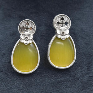 Nueva llegada última treanding hecho a mano de plata parecen pendientes de tuerca para niñas y mujeres - Product Image 1