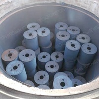 Four de recuit par lots pour bobines de fil d'acier.