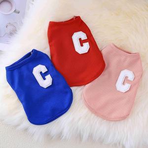 Gilet pour animaux de compagnie en polyester sans manches, motif lettre C, vêtements mignons pour chiens, rose, vert, jaune - Product Image 4