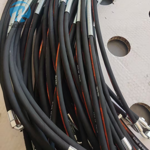 خرطوم هيدروليكي عالي الضغط من مادة NBR سلسلة SAE100R معزز بالأسلاك المجدولة والصلب الحلزوني للآلات الصناعية مع خدمة القطع - Product Image 3