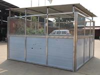 Personnalisé Portable Pas Cher HDPE Galvanisé Cheval Box Stable Panneaux Avec Abris De Paddock Pour Parcours De Course
