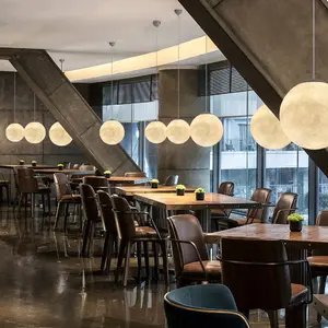 Özel makul fiyat için ay şekli kolye ışık oturma odası tavan avize restoran otel