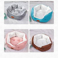 2024 accessoires pour chiens en gros concepteur personnalisé en cuir lavable à mâcher surélevé grand canapé doux luxe chat lits pour chiens de compagnie