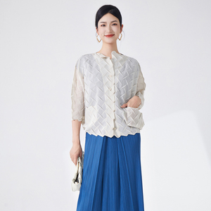 Chemisier plissé pour femme, modèle 2026, avec boutons pliables uniques, style décontracté et polyvalent - Product Image 4