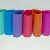 Tissu filtrant domestique 100 % polypropylène antibactérien avec motifs unis/croisés/à pois/à carreaux, non tissé, non tissé par jet de fibres, poids moyen