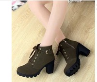 Bottines tendance pour femme à talon épais, noires, à talons hauts, avec fermeture éclair latérale, boucle métallique, confortables et souples, en plastique, pour l'hiver