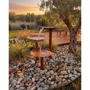 Fontaine de jardin en acier inoxydable 304 avec bassin intégré pour l'aménagement extérieur des hôtels et villas - Product Image 1
