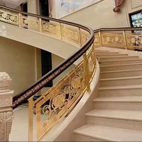 Balustrade d'escalier de villa moderne en alliage d'aluminium sculpté, style italien, avec finition thermolaquée résistante à l'eau