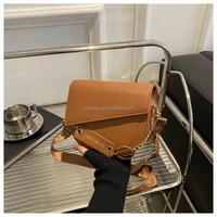 Sac bandoulière simple pour femme en PU, nouveau design, prix de gros abordable, sac à l'épaule tendance pour femme