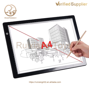 <span class=keywords><strong>Tablette</strong></span> <span class=keywords><strong>lumineuse</strong></span> LED rechargeable A4, <span class=keywords><strong>tablette</strong></span> de <span class=keywords><strong>dessin</strong></span> électronique portable pour enfants, tableau de traçage et de <span class=keywords><strong>dessin</strong></span> en plastique - Product Image 2