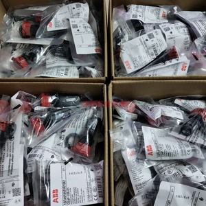ปุ่มหยุดฉุกเฉิน Abb รุ่น Ce4p-10r-01 24v 1a 1no1nc สวิตช์กดสำหรับใช้งานในอุตสาหกรรม - Product Image 2