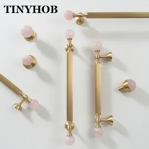 Poignées <span class=keywords><strong>de</strong></span> meuble en quartz rose et laiton, boutons en cristal naturel pour armoire <span class=keywords><strong>de</strong></span> cuisine, commode, penderie, quincaillerie <span class=keywords><strong>de</strong></span> meuble dorée - Product Image 1