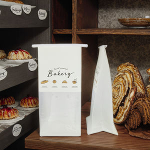 Emballage de boulangerie de qualité alimentaire durable avec impression personnalisée ItemToast Gâteaux Sac en papier kraft avec fenêtre - Product Image 1