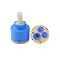 Pommeau de Douche Thermostatique en Céramique au Design Moderne OEM, Contrôle Chaud/Froid 35mm pour Salles de Bain d'Appartements, Hôtels et Villas - Fabricant