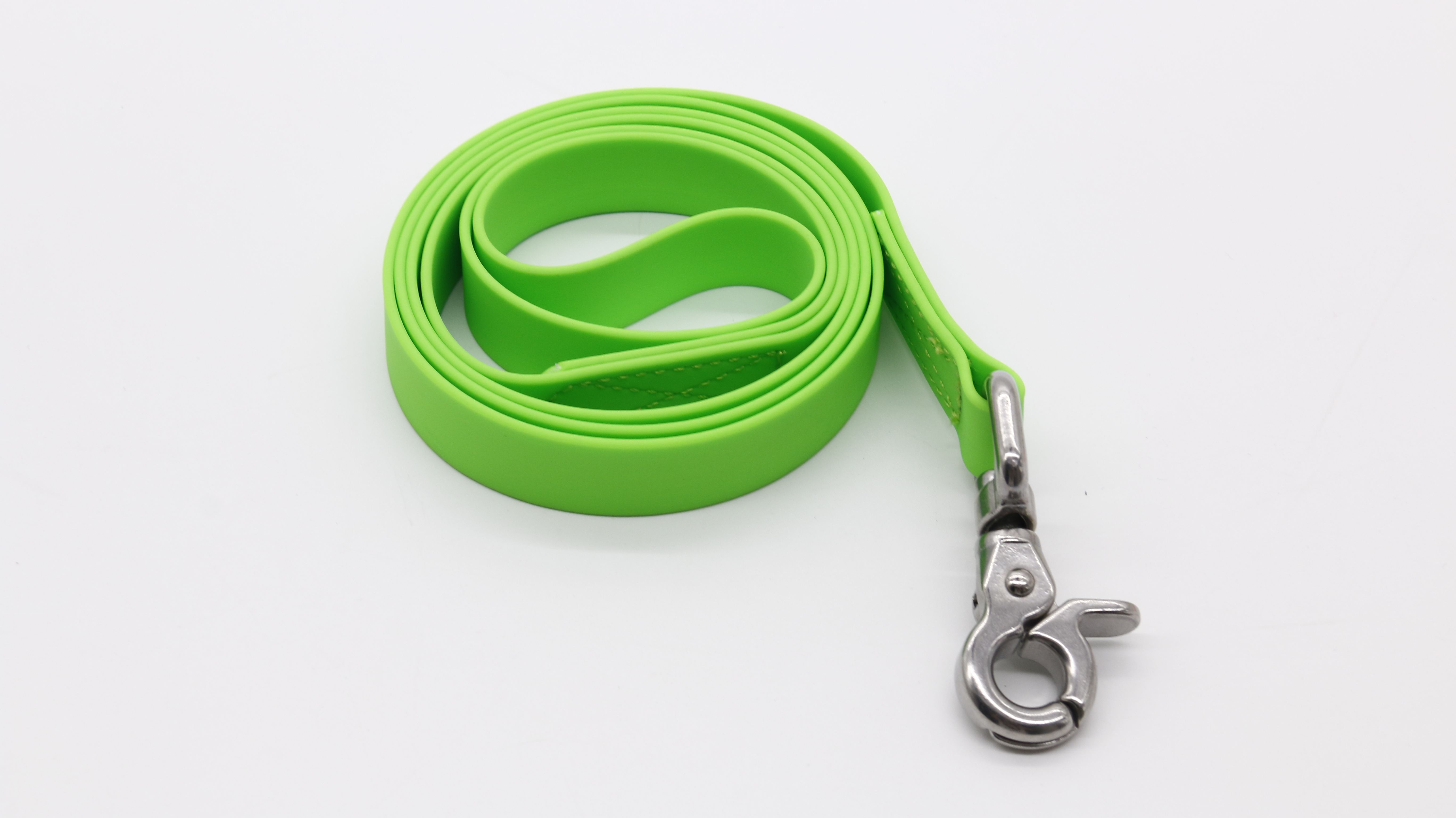 สีเขียว