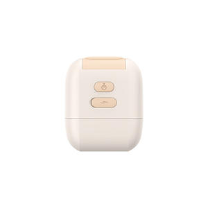 Peine Eléctrico de Masaje Capilar con Luz Roja, Infusión de Aceites Esenciales, Dispensación Precisa de Líquidos, Cuidado Capilar en el Hogar - Product Image 1