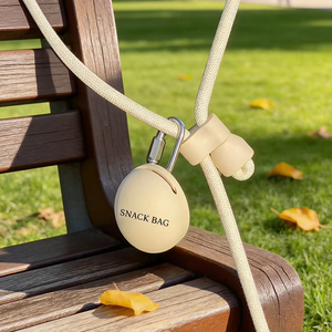 Pochette à friandises pour chien en silicone avec clip, sac à friandises d'entraînement portable pour la promenade, logo OEM disponible - Product Image 1