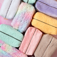 Vente en gros de trousses de maquillage en velours moelleux de couleur bonbon pour filles, plusieurs couleurs
