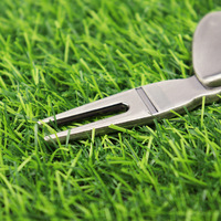 Outil de réparation de divots de golf en alliage de zinc Dericsson, design créatif en forme de club, fourche à divots avec logo personnalisé gratuit, accessoires de golf