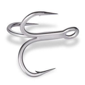 Musta 36328NP-DS Great Sea Monster, Anzuelo Triple Reforzado 7X para Pesca en Aguas Profundas, Tridente con Barbas para Pesca en Agua Salada - Product Image 1